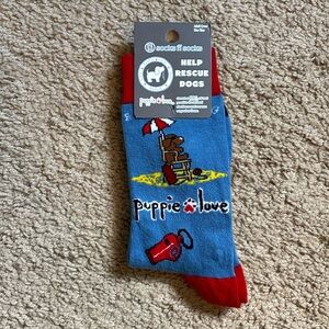 NWT Puppy Love adult crew socks